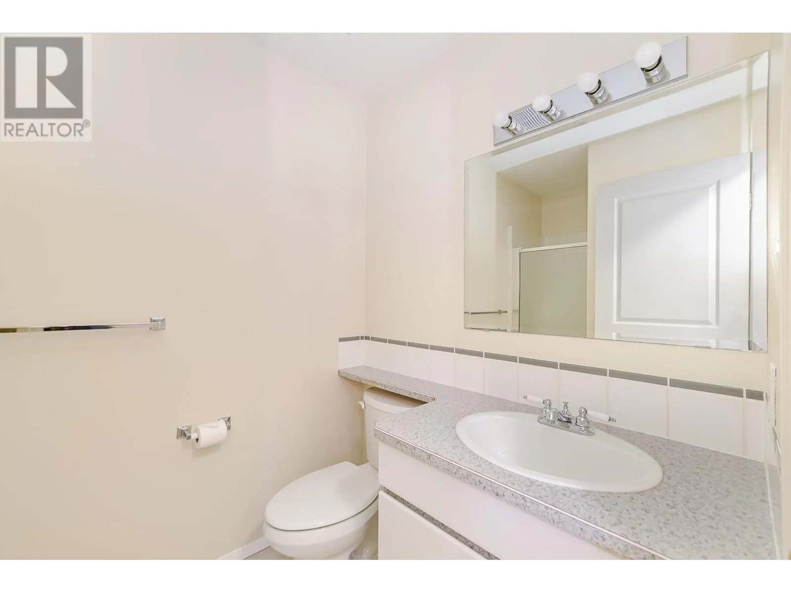 303 Regent Avenue Unit# 21