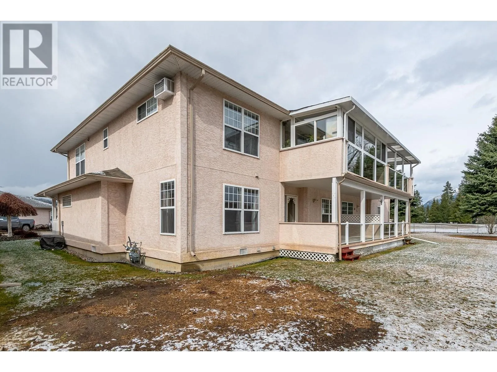 303 Regent Avenue Unit# 21