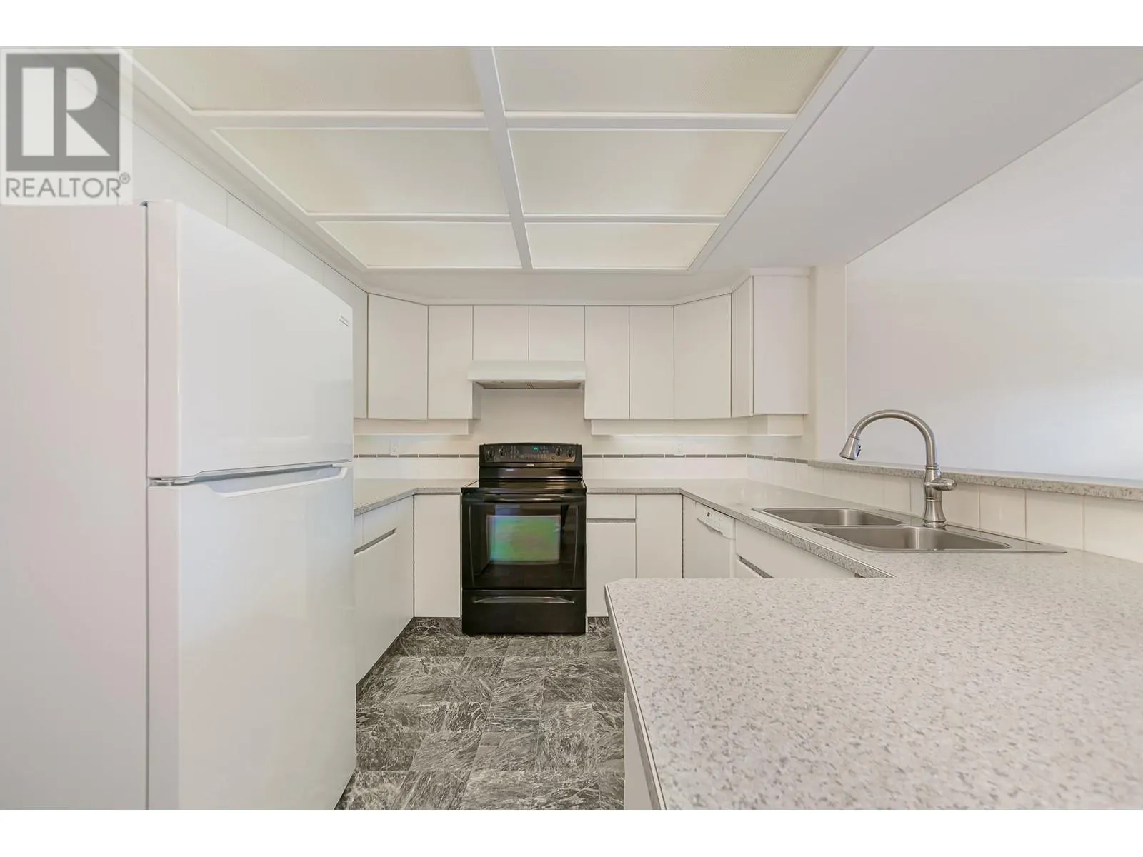 303 Regent Avenue Unit# 21