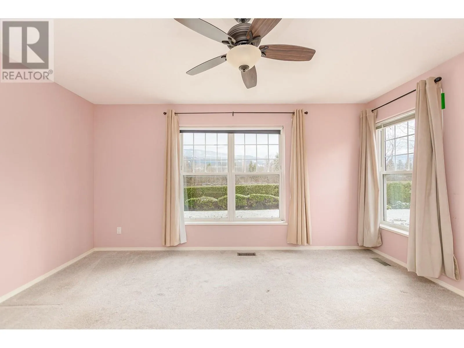 303 Regent Avenue Unit# 21