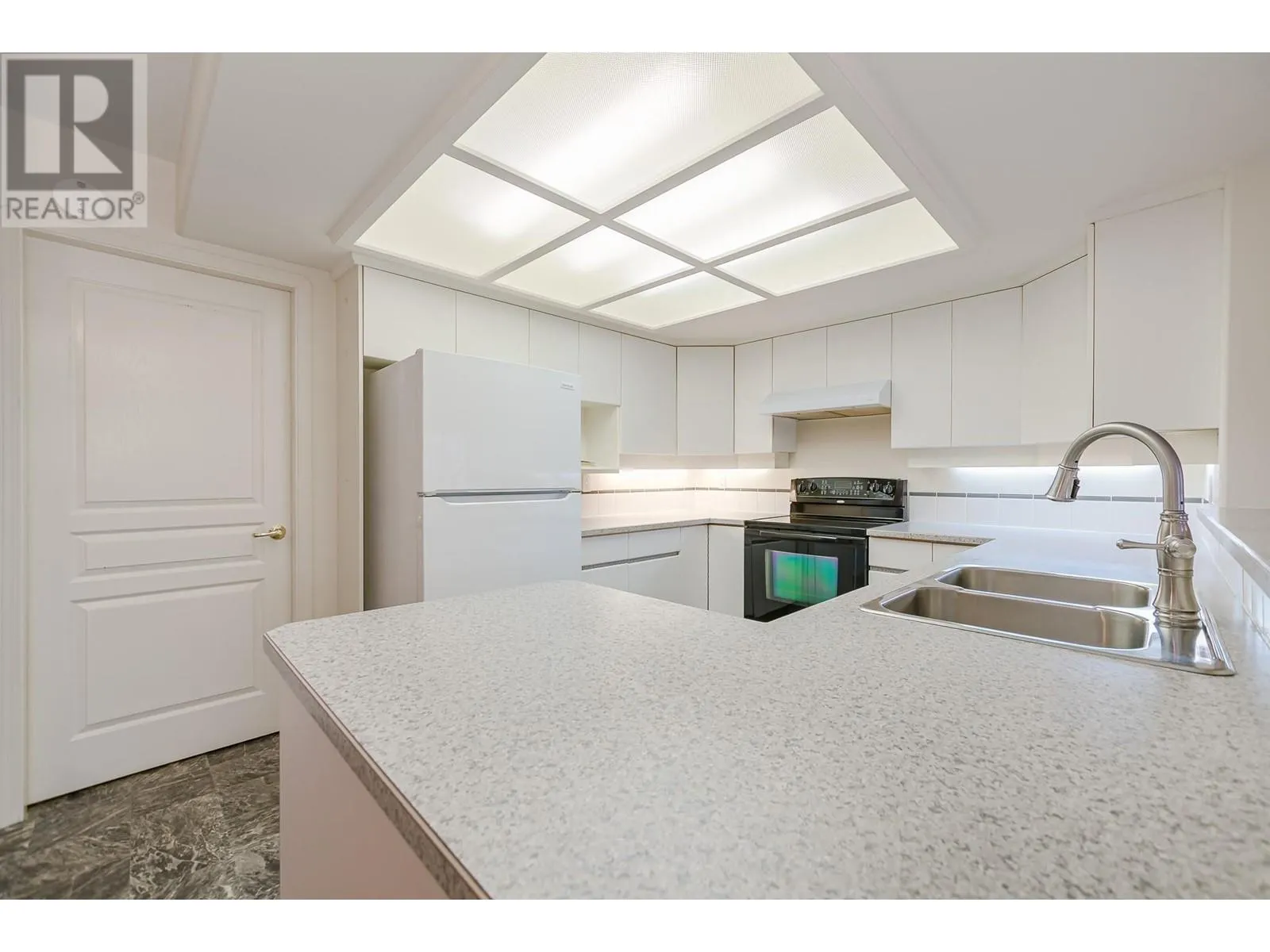 303 Regent Avenue Unit# 21