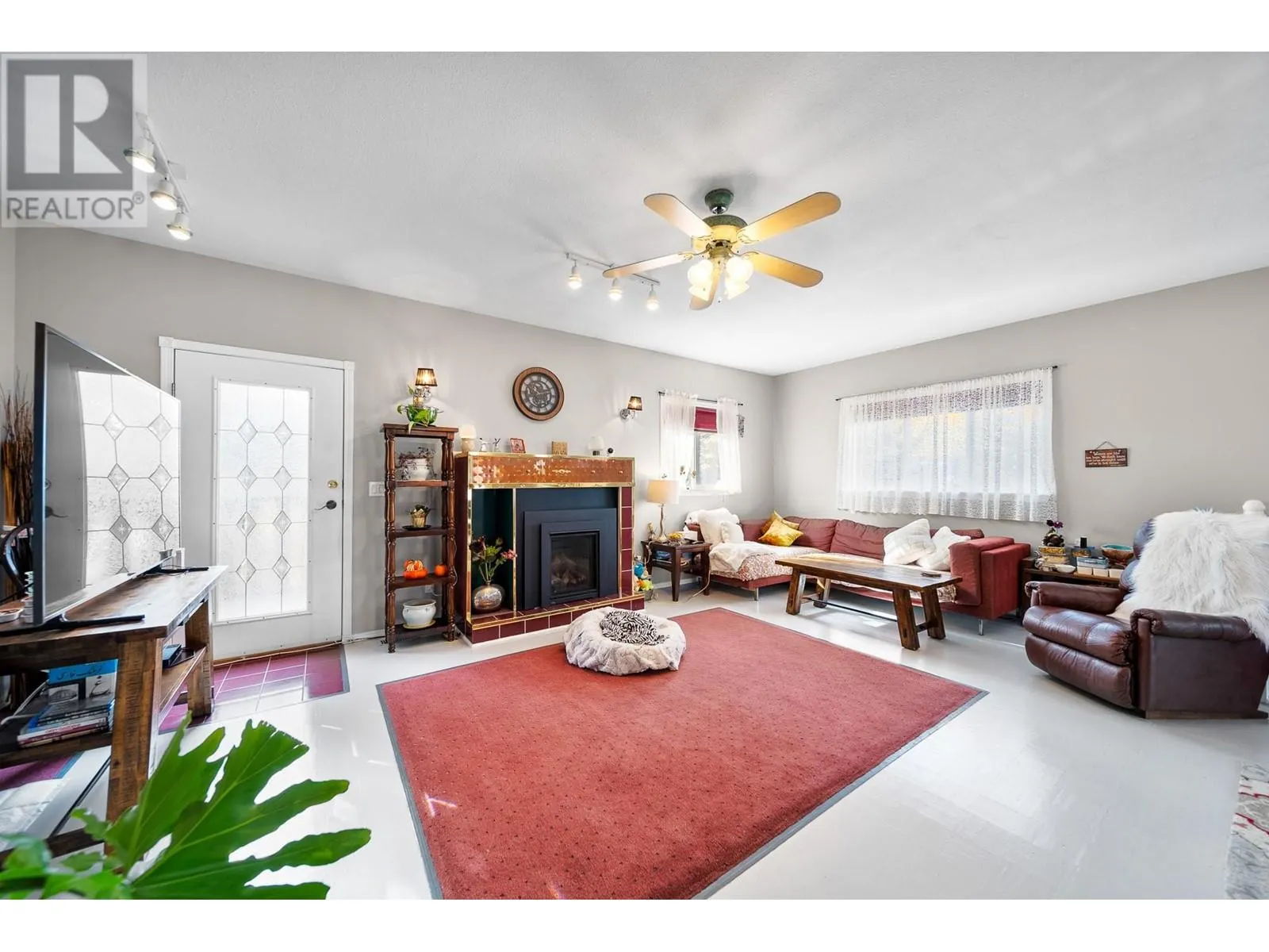 314 LINDEN Road