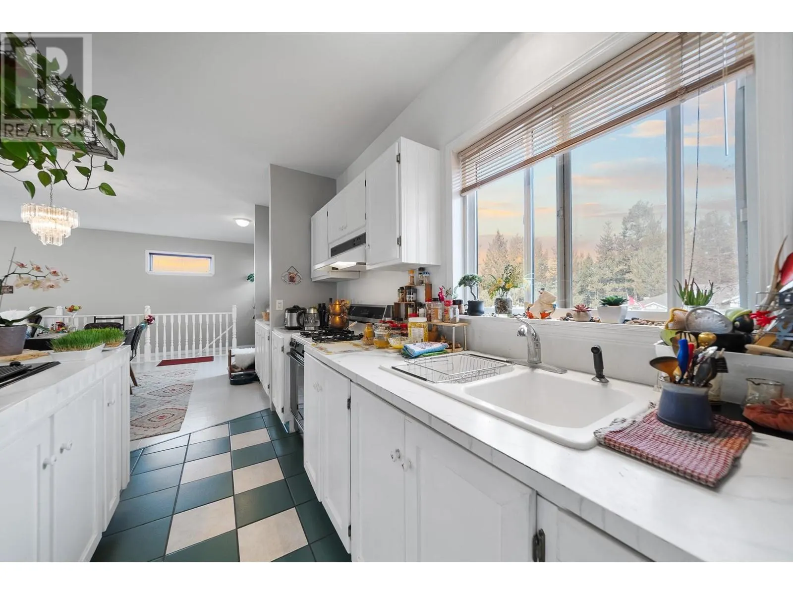 314 LINDEN Road