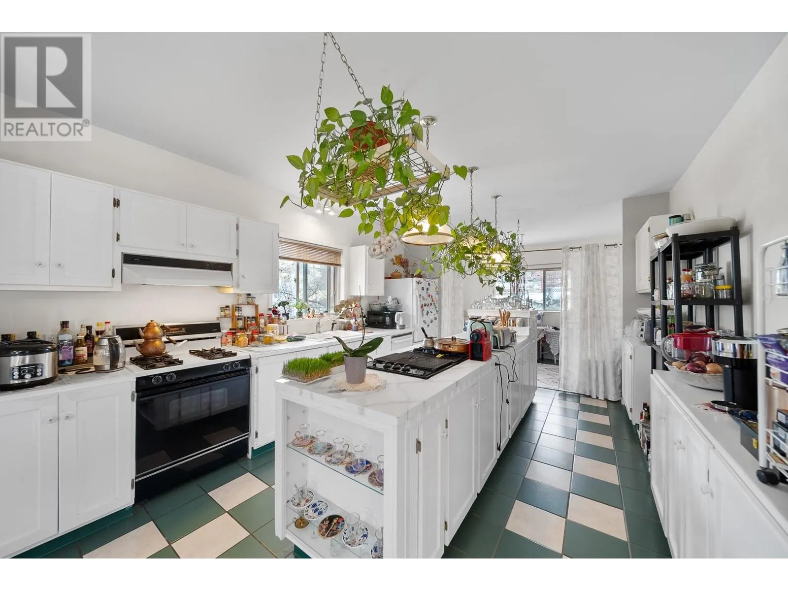 314 LINDEN Road
