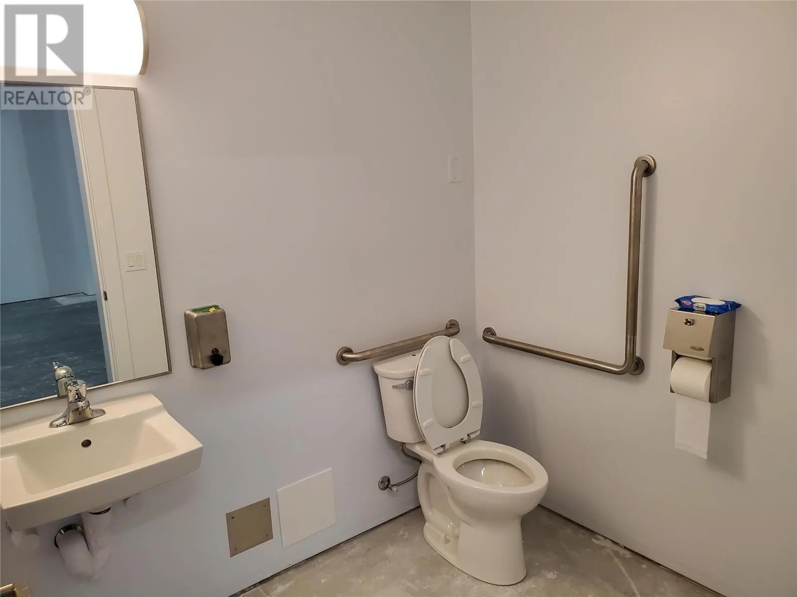 302 Hiram Walker Court Unit# 103