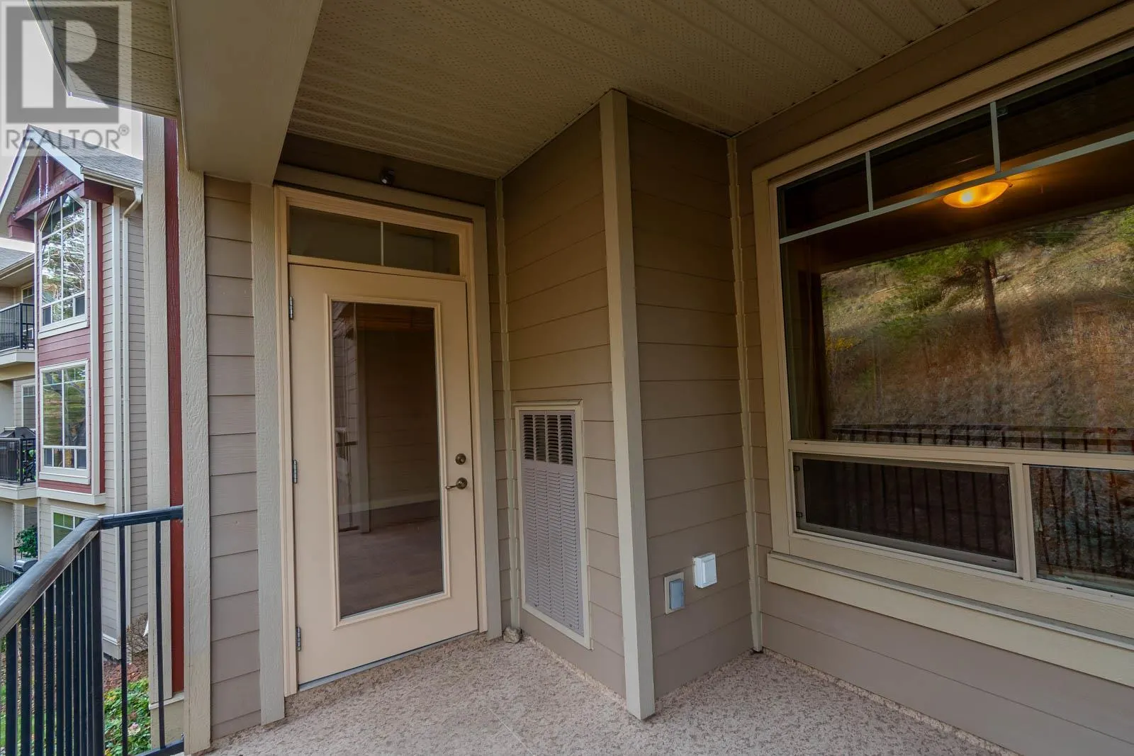 2770 Auburn Road Unit# 206