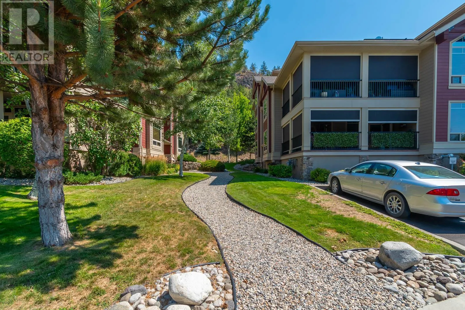 2770 Auburn Road Unit# 206