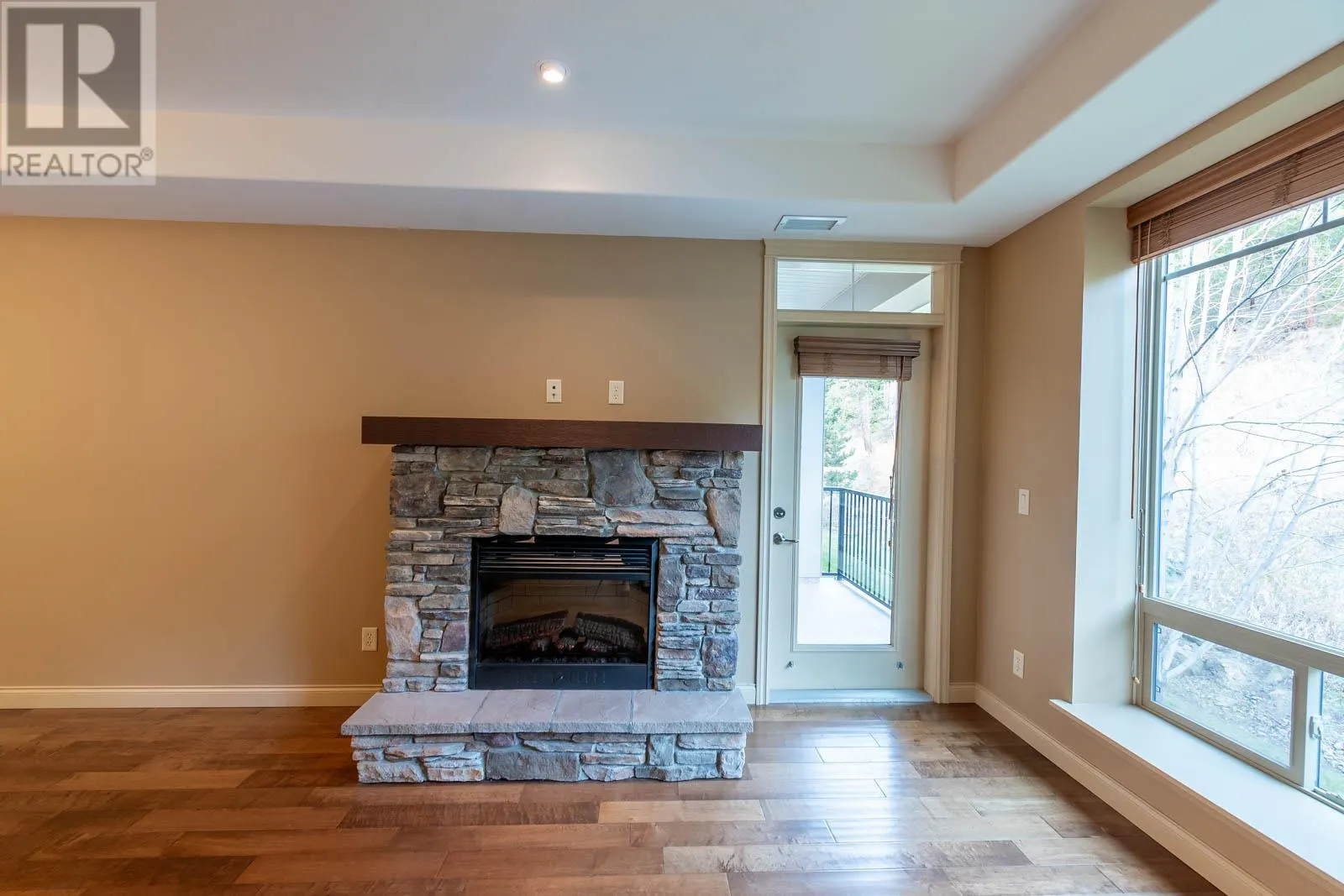 2770 Auburn Road Unit# 206