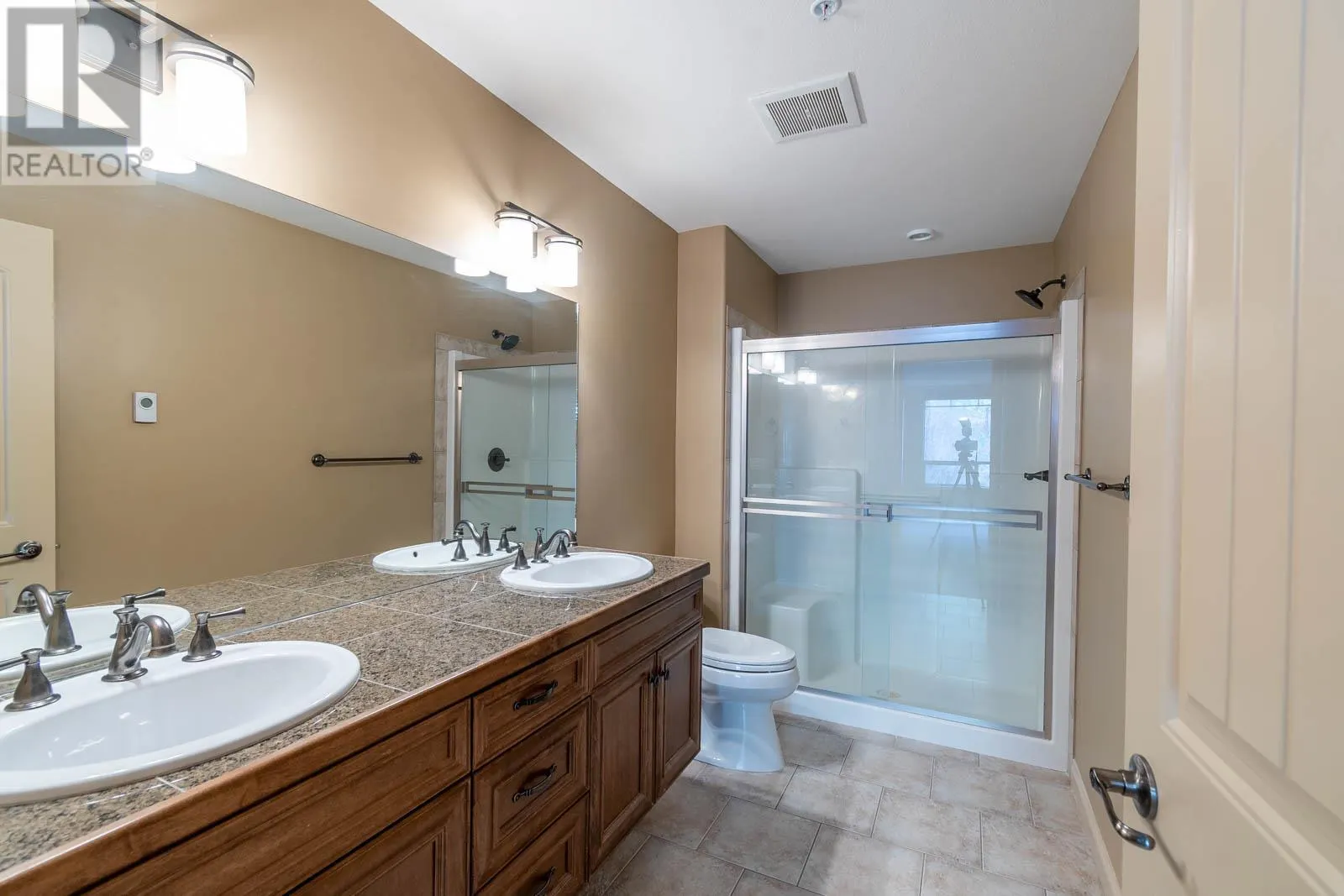 2770 Auburn Road Unit# 206