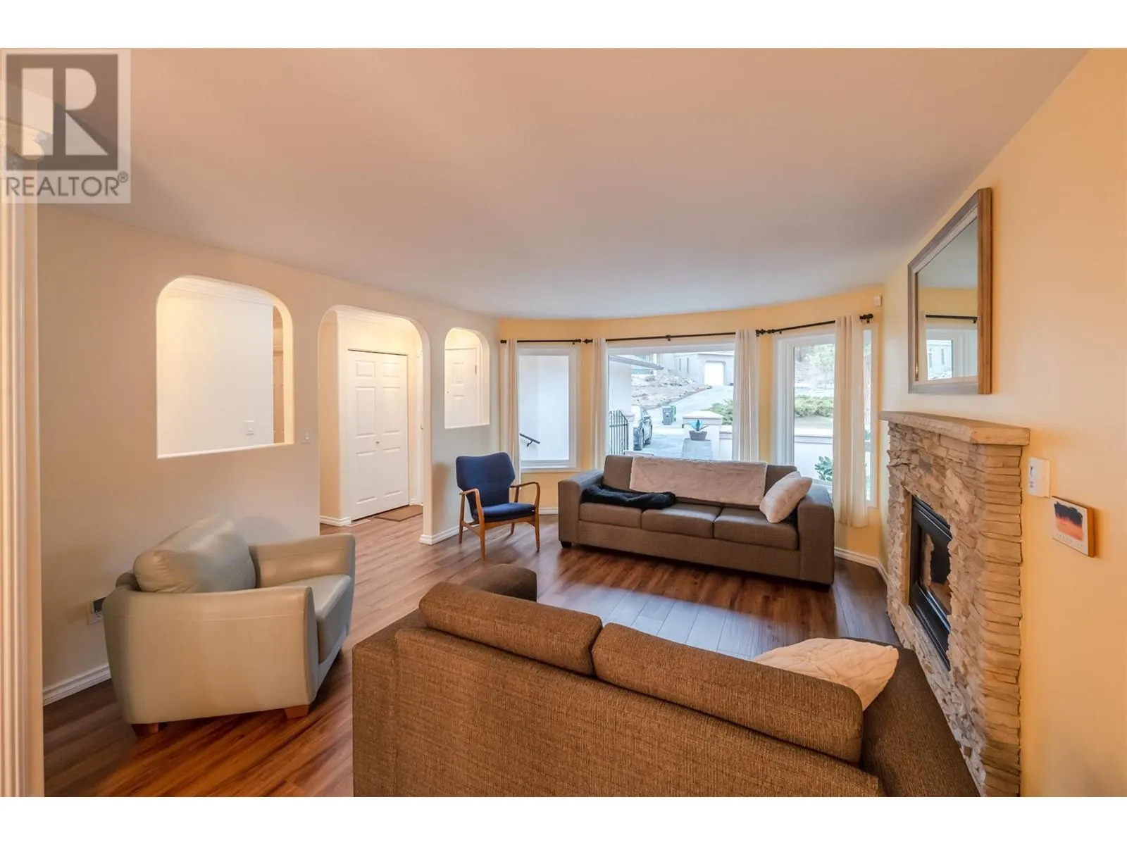 118 Par Boulevard