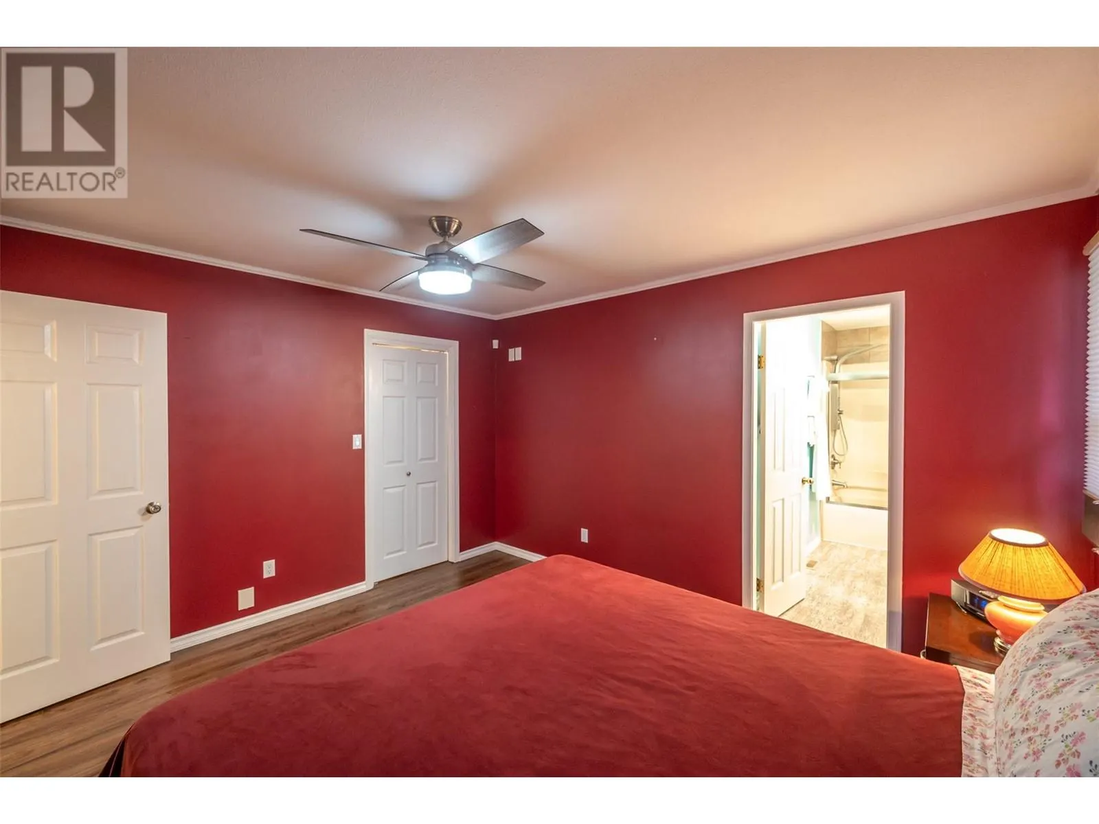 118 Par Boulevard