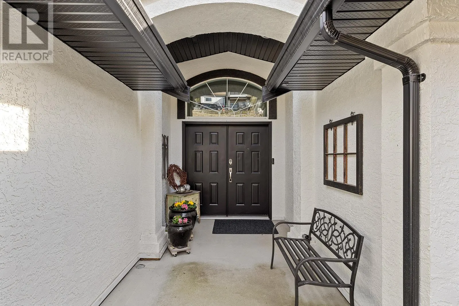 1405 Menu Road