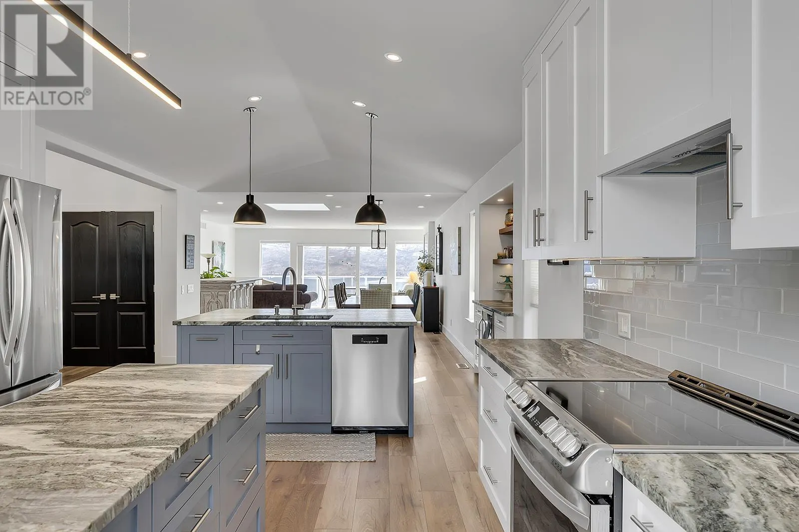 1405 Menu Road