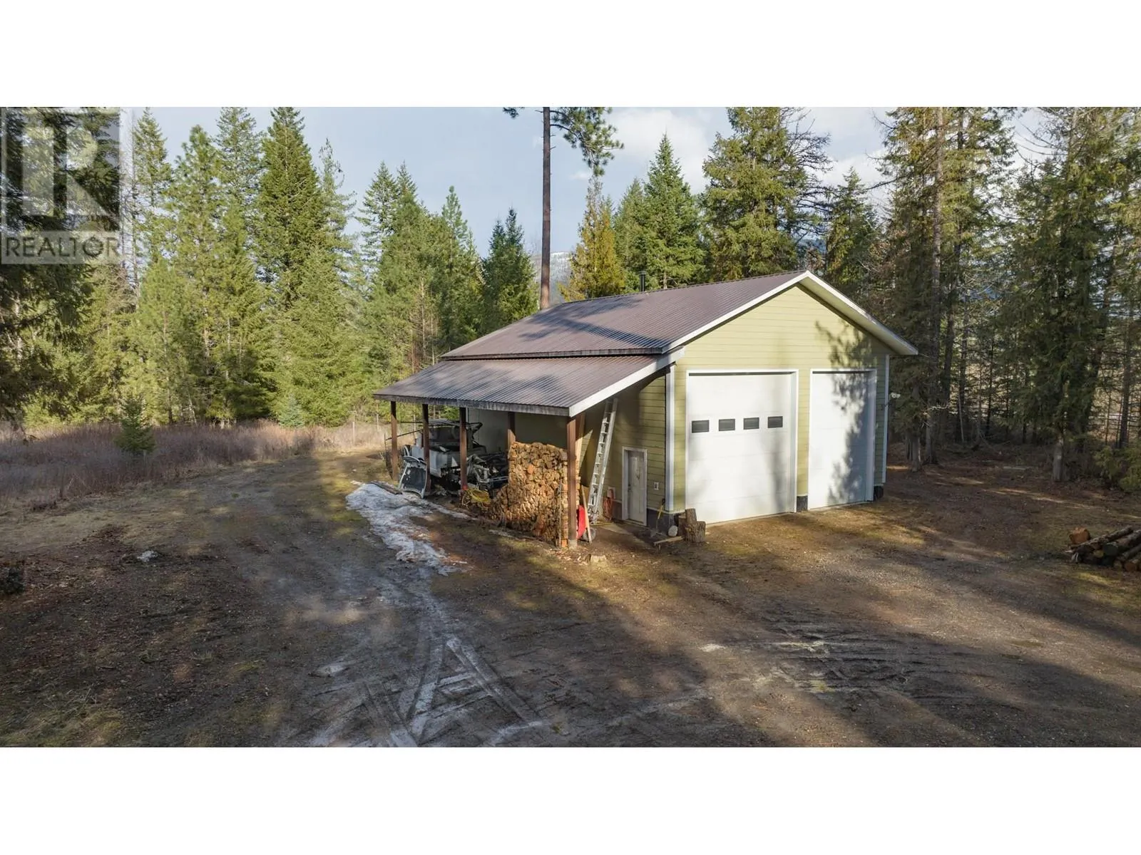 1236 Mabel Lake Road