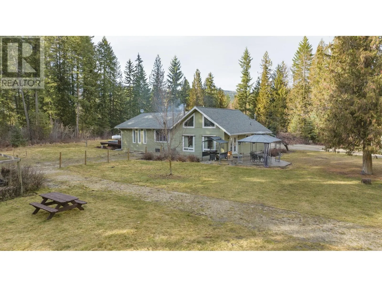1236 Mabel Lake Road