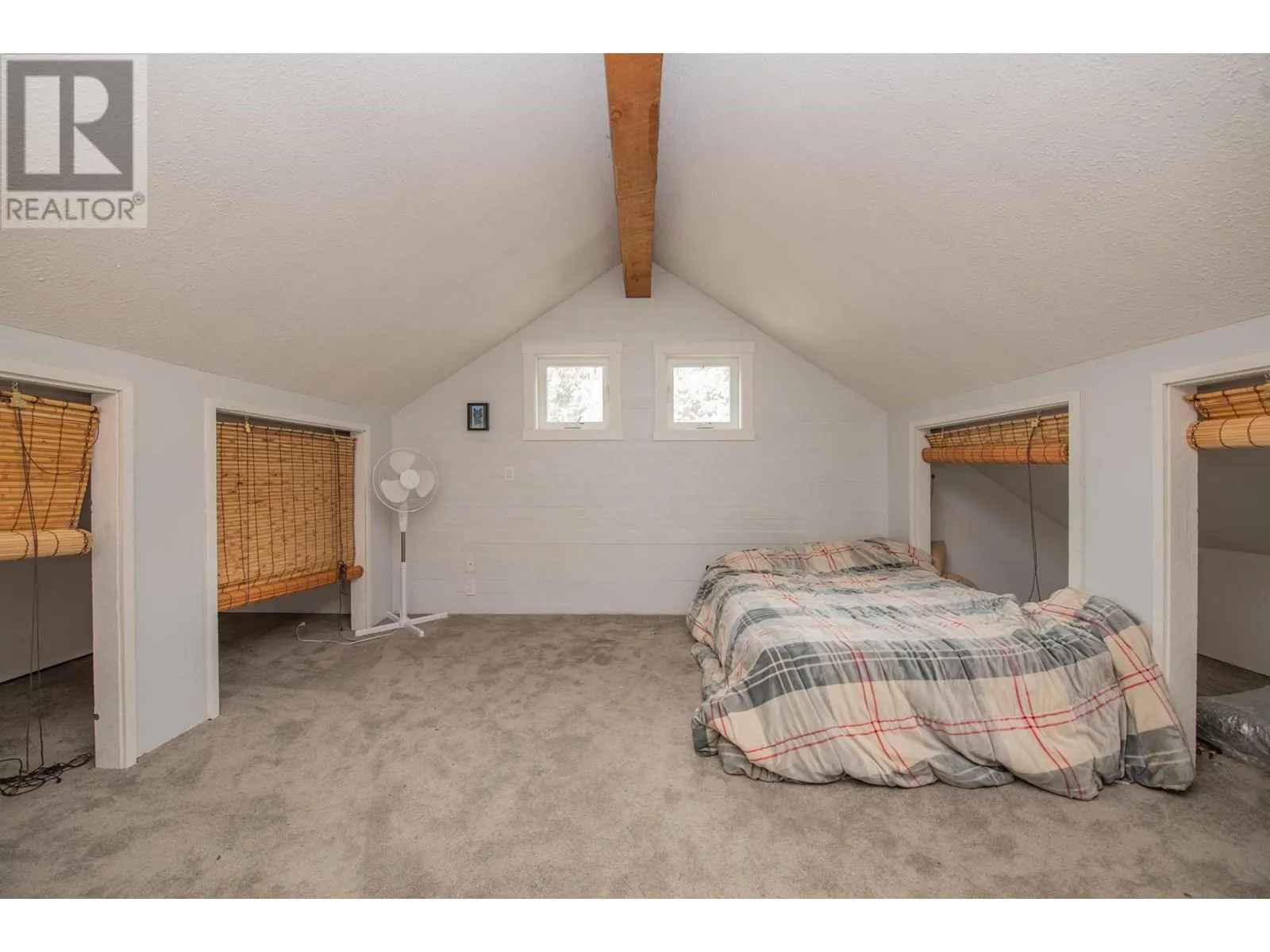 1236 Mabel Lake Road