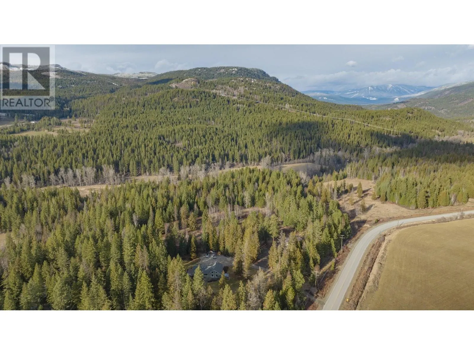 1236 Mabel Lake Road