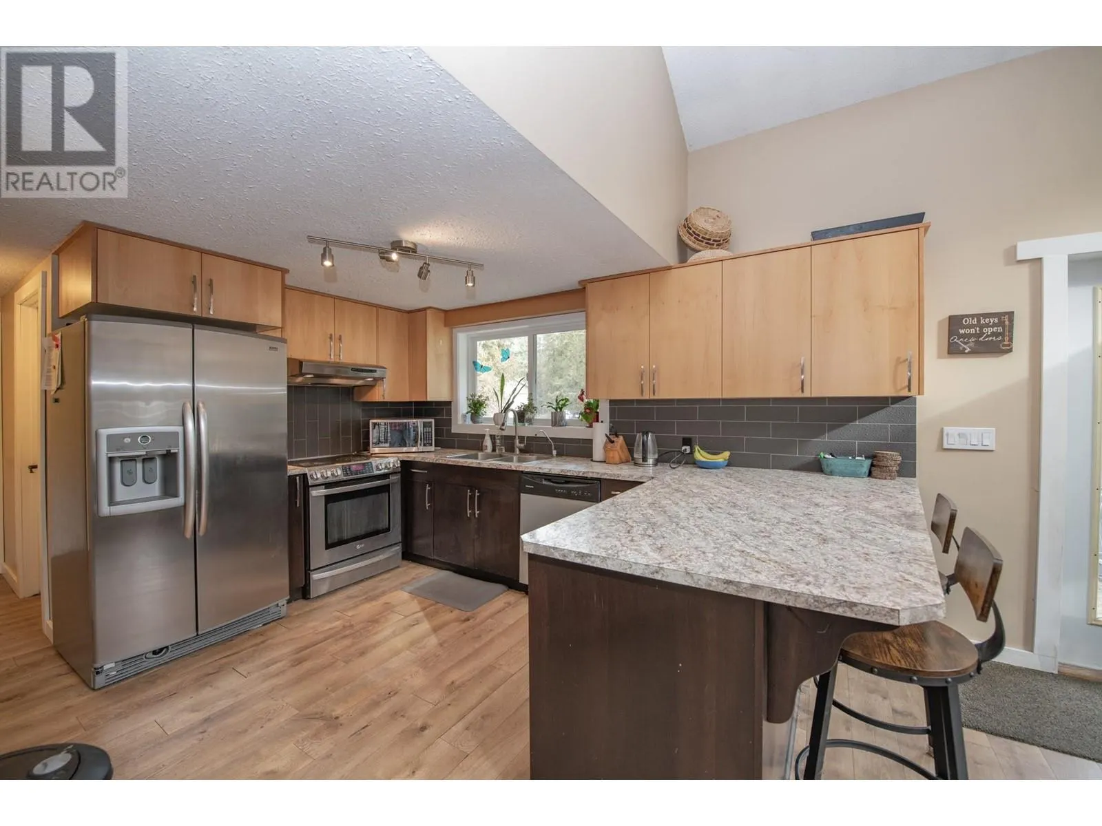 1236 Mabel Lake Road
