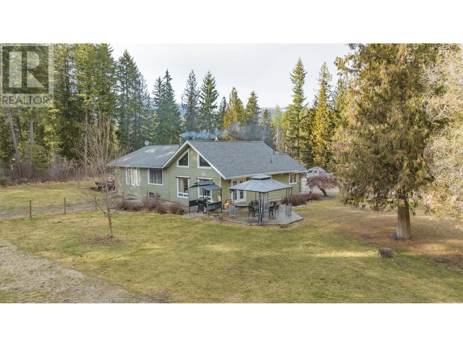 1236 Mabel Lake Road
