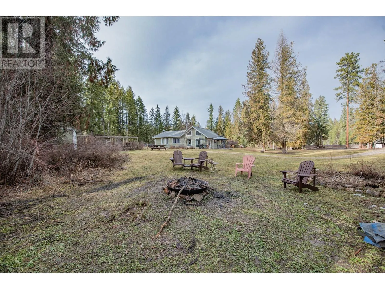 1236 Mabel Lake Road