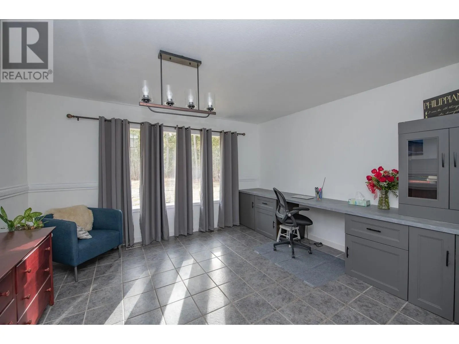 1236 Mabel Lake Road