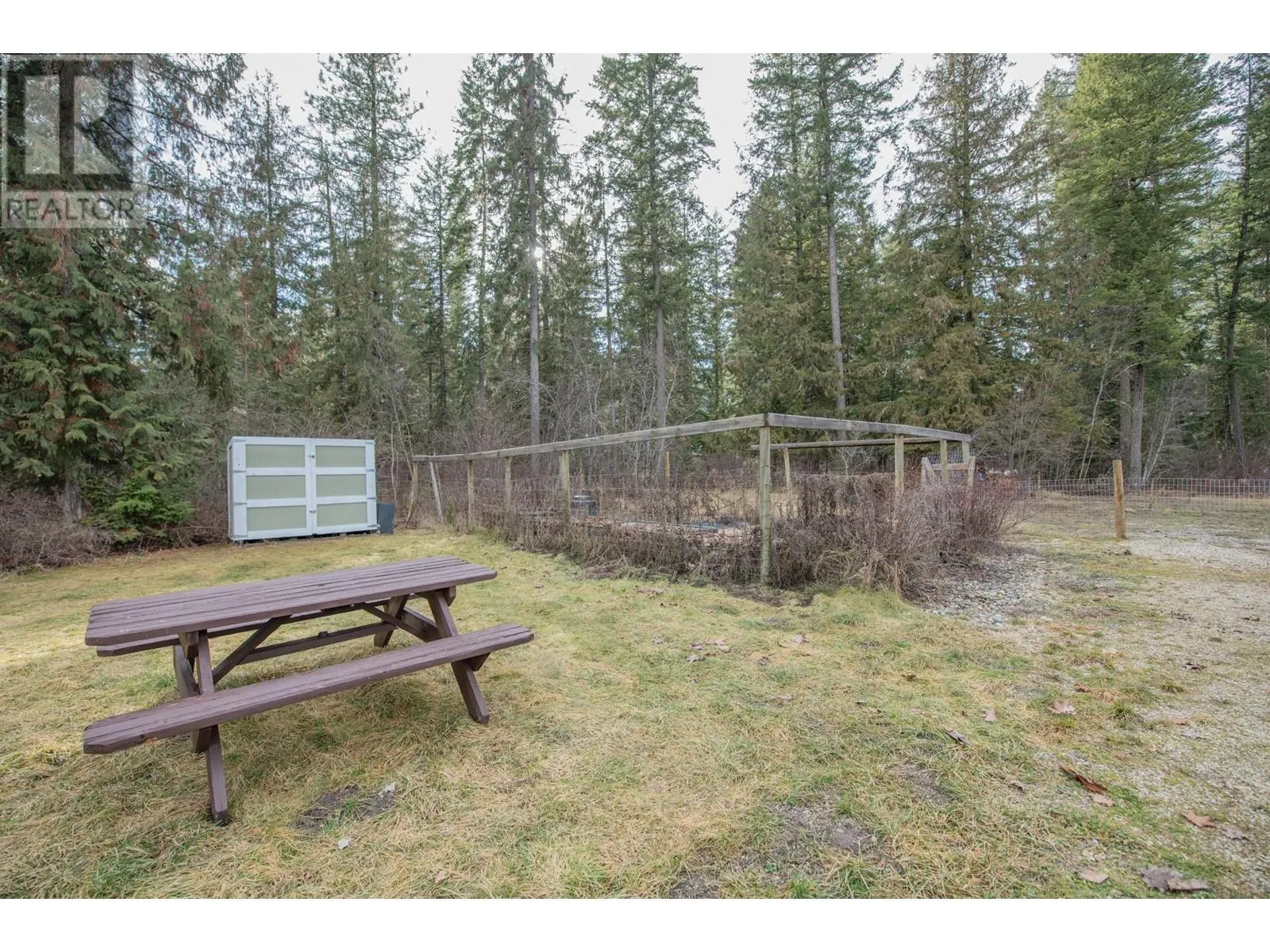 1236 Mabel Lake Road