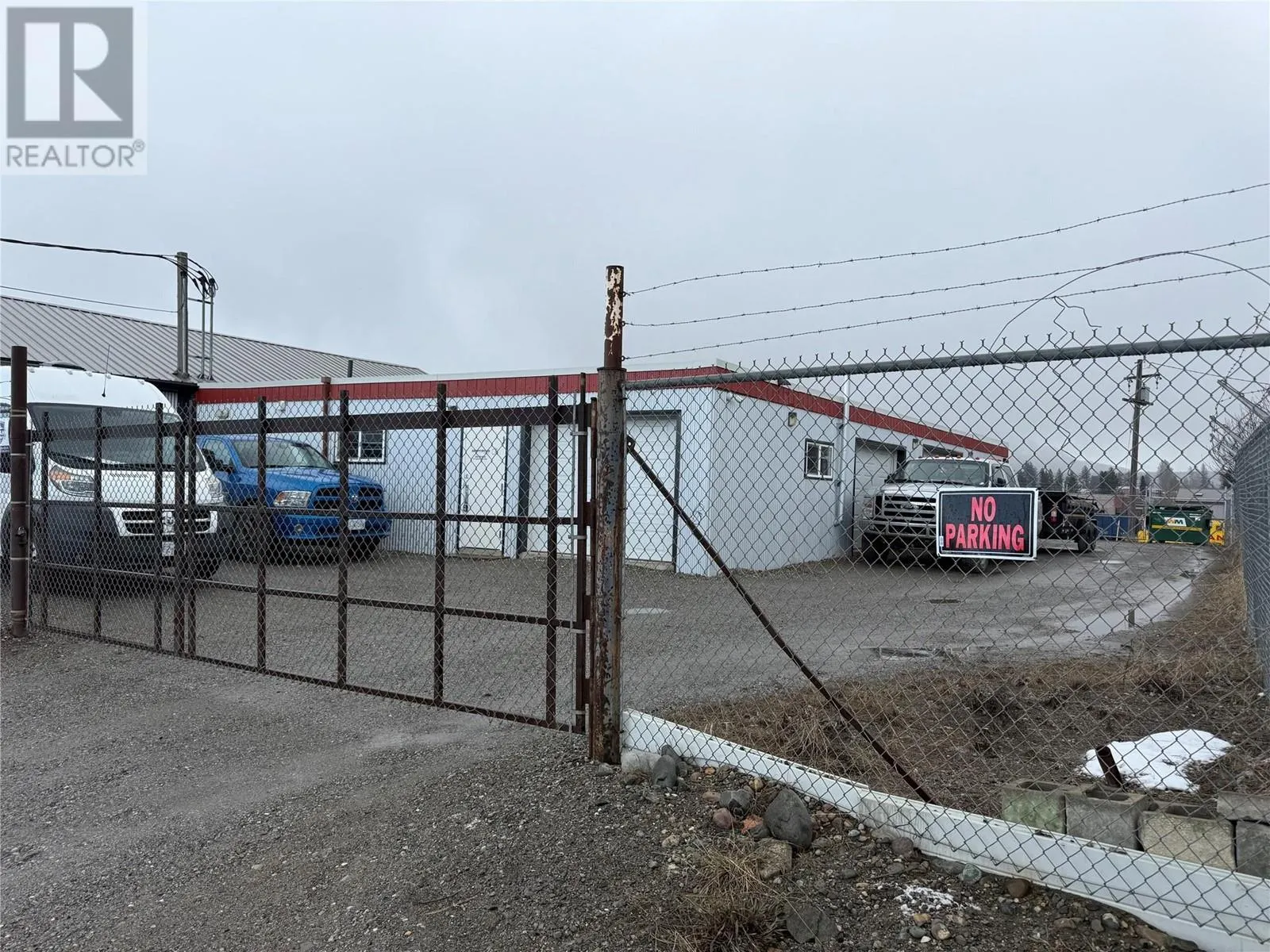 220 COBHAM  WEST Avenue Unit# A