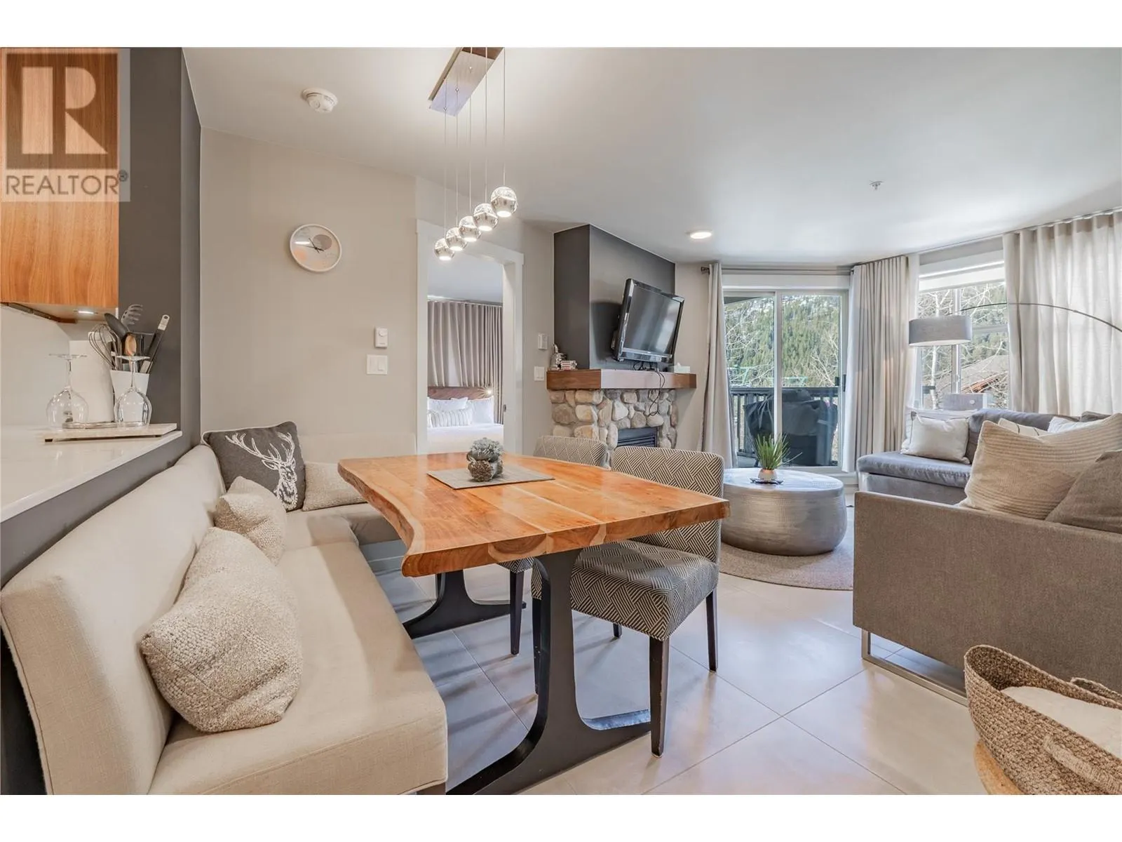 2050 Summit Drive Unit# 202