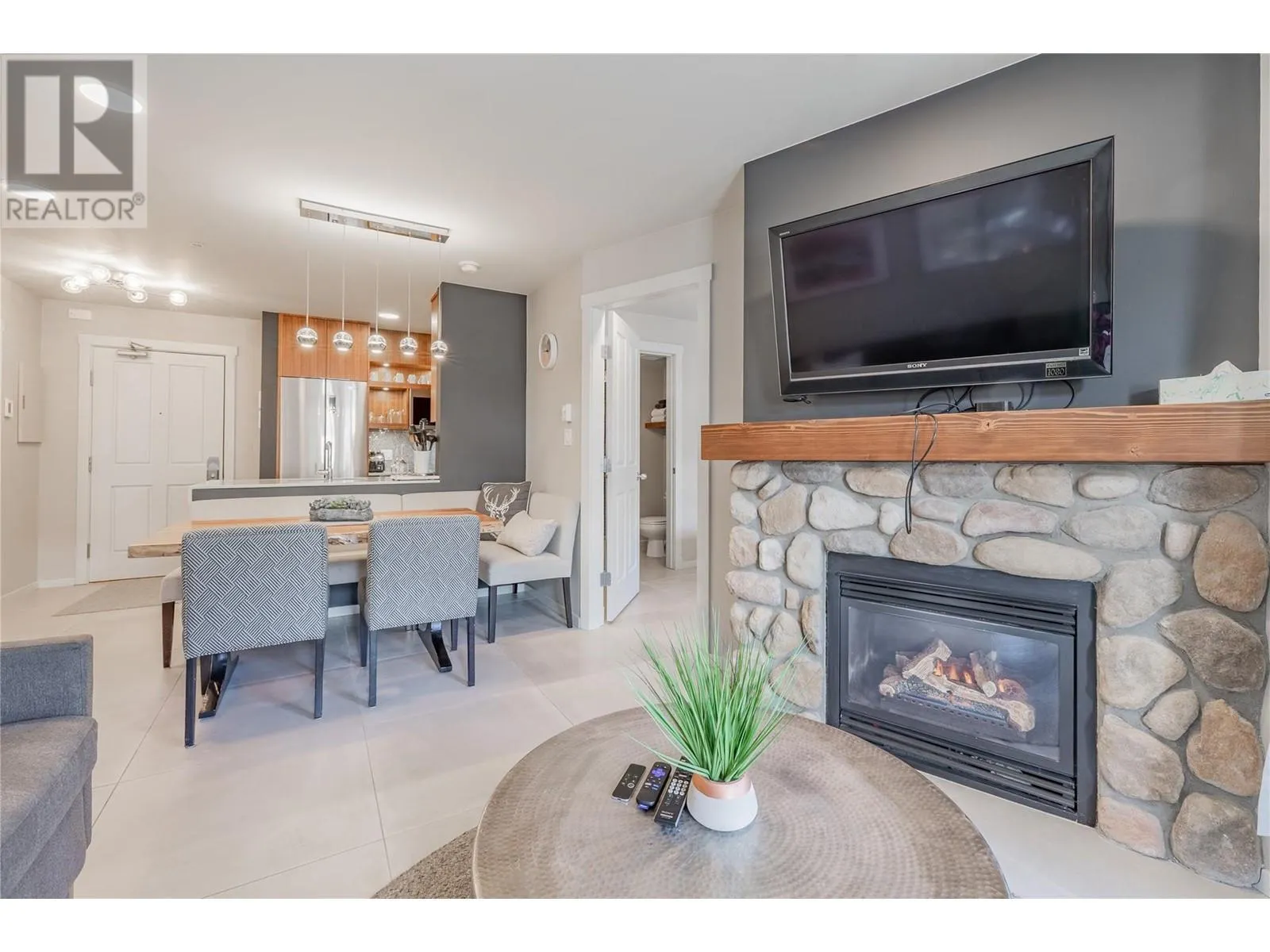 2050 Summit Drive Unit# 202