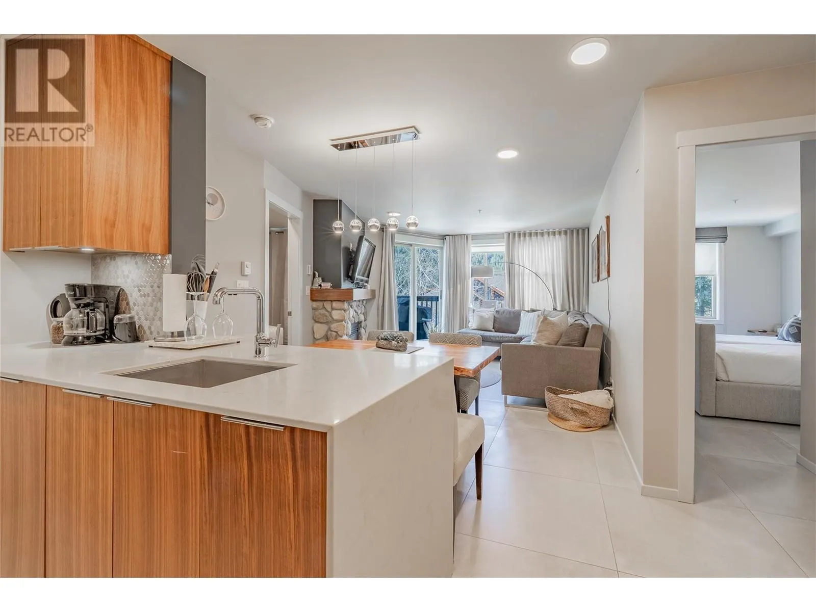2050 Summit Drive Unit# 202