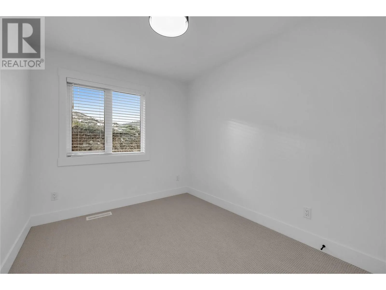 2835 Canyon Crest Drive Unit# 13