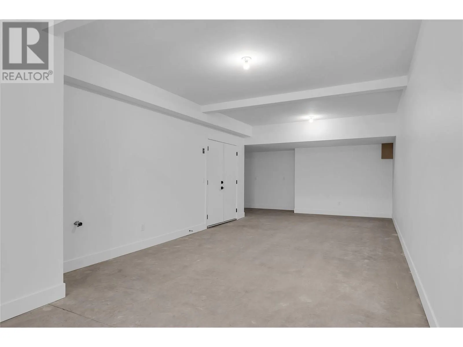 2835 Canyon Crest Drive Unit# 13