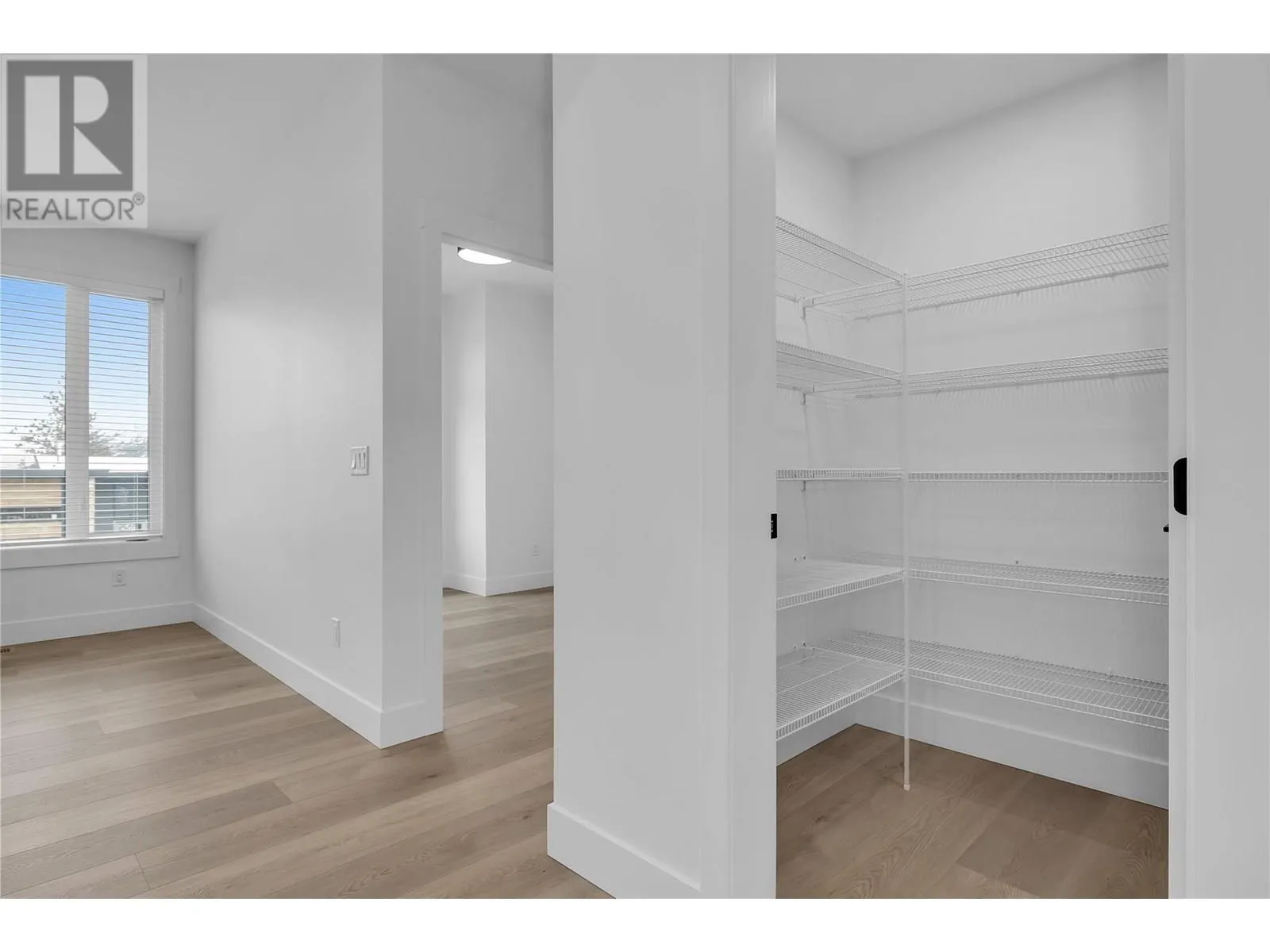 2835 Canyon Crest Drive Unit# 13