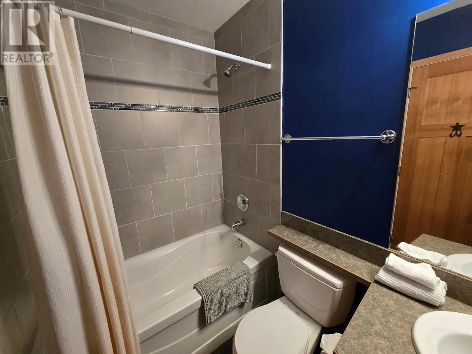 2030 PANORAMA Drive Unit# 310