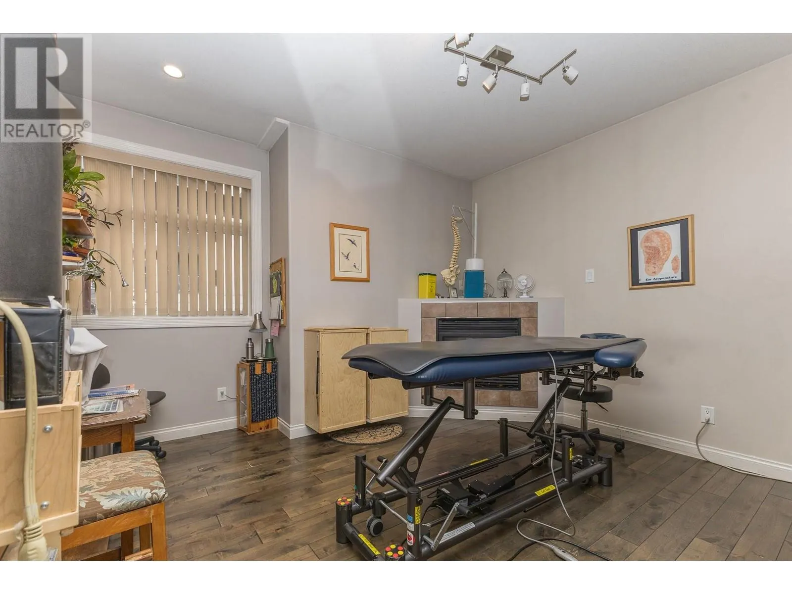 140 Harbourfront Drive NE Unit# 1 Lot# 1