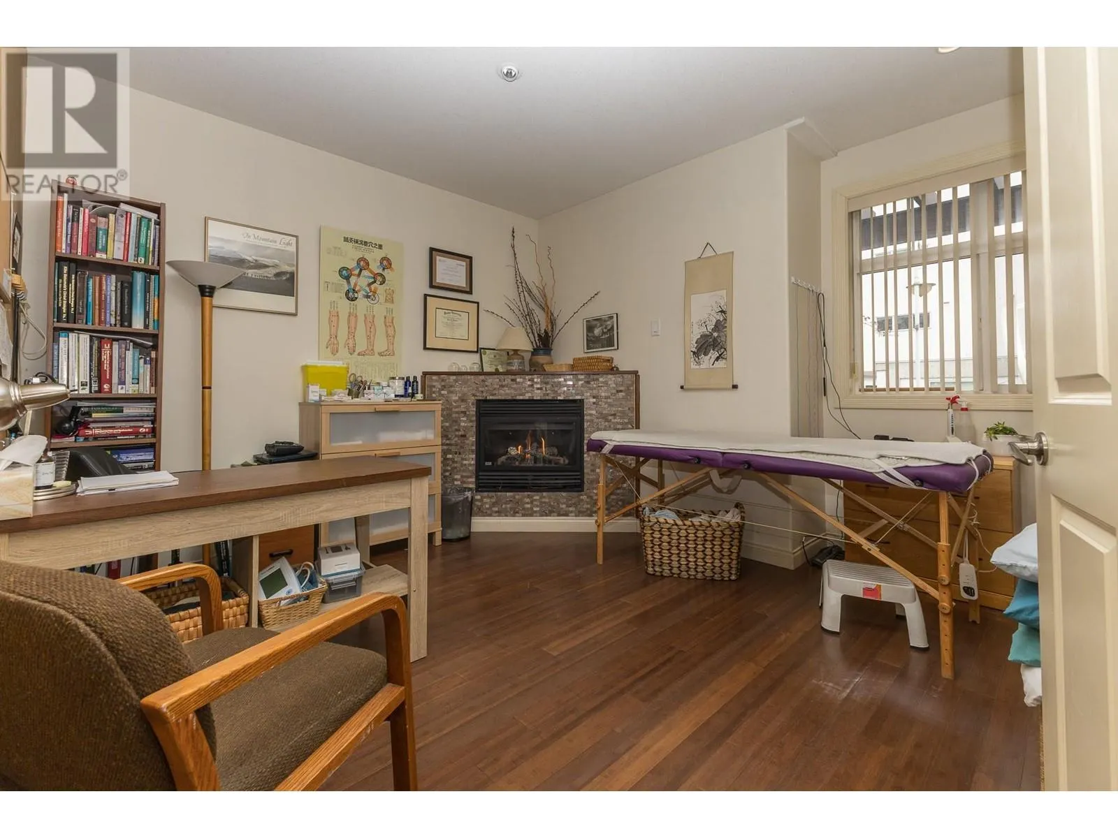 140 Harbourfront Drive NE Unit# 2 Lot# 2