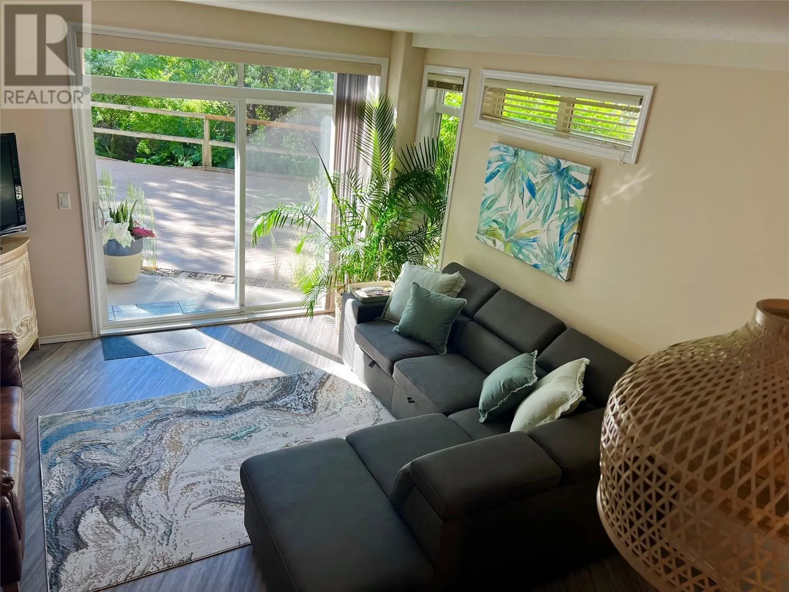 1088 Sunset Drive Unit# 106