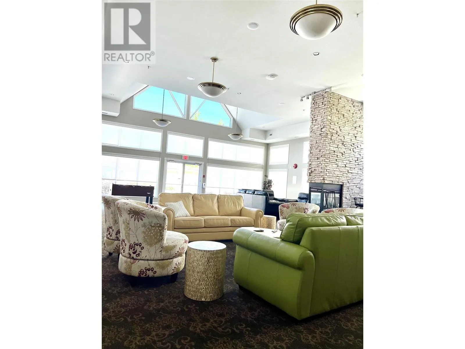 1088 Sunset Drive Unit# 106