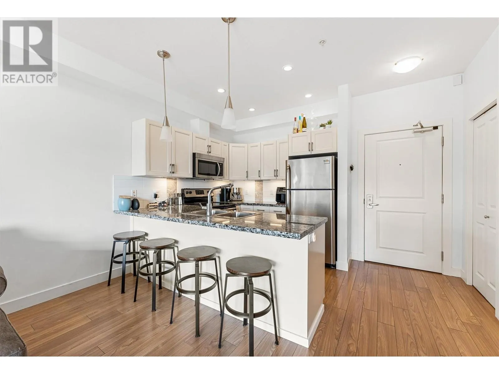 3220 Skyview Lane Unit# 407