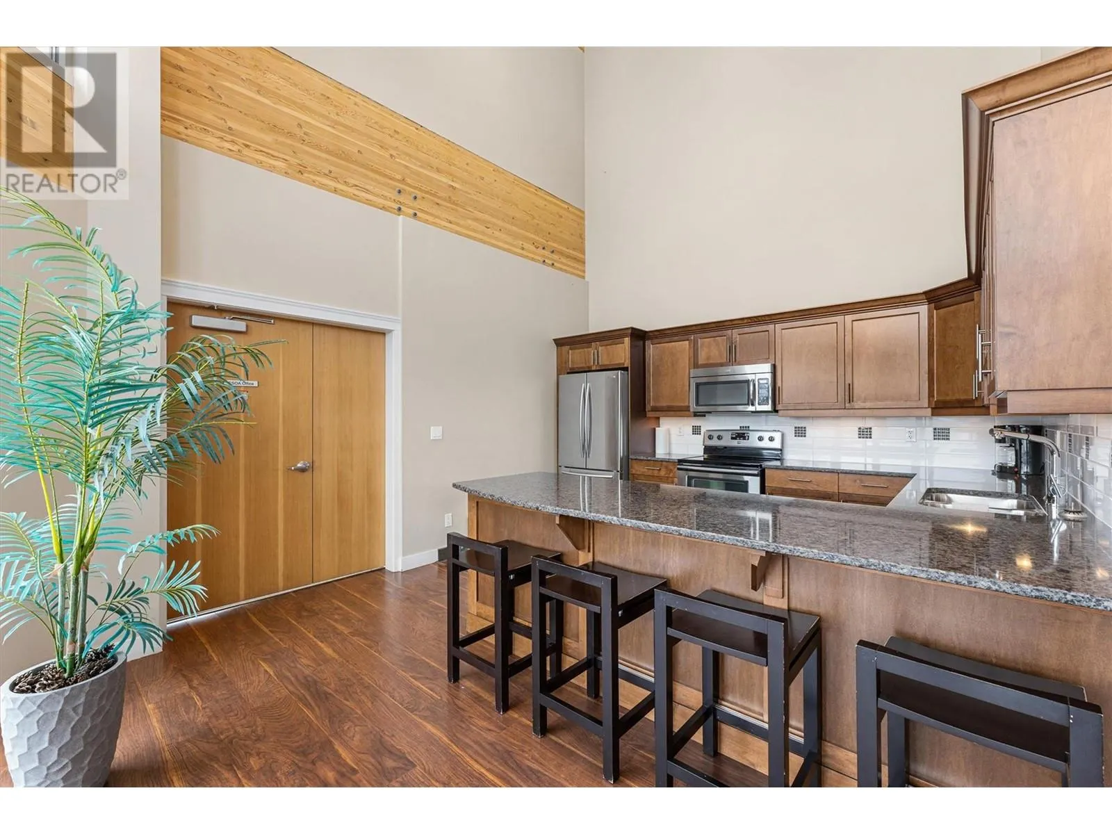 3220 Skyview Lane Unit# 407