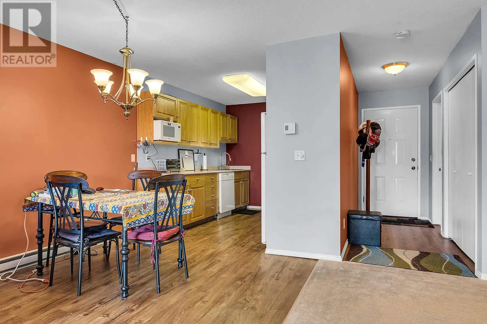 1903 Lindahl Street Unit# 205