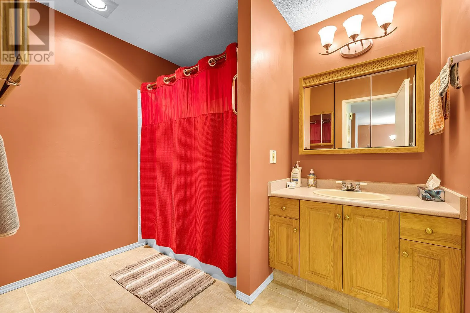 1903 Lindahl Street Unit# 205