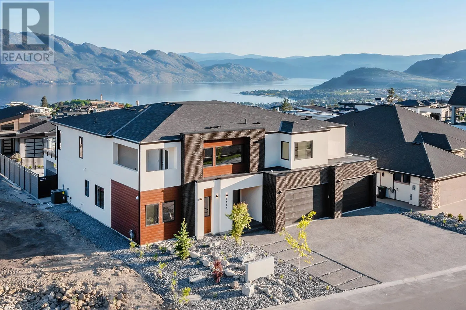 1523 Cabernet Way