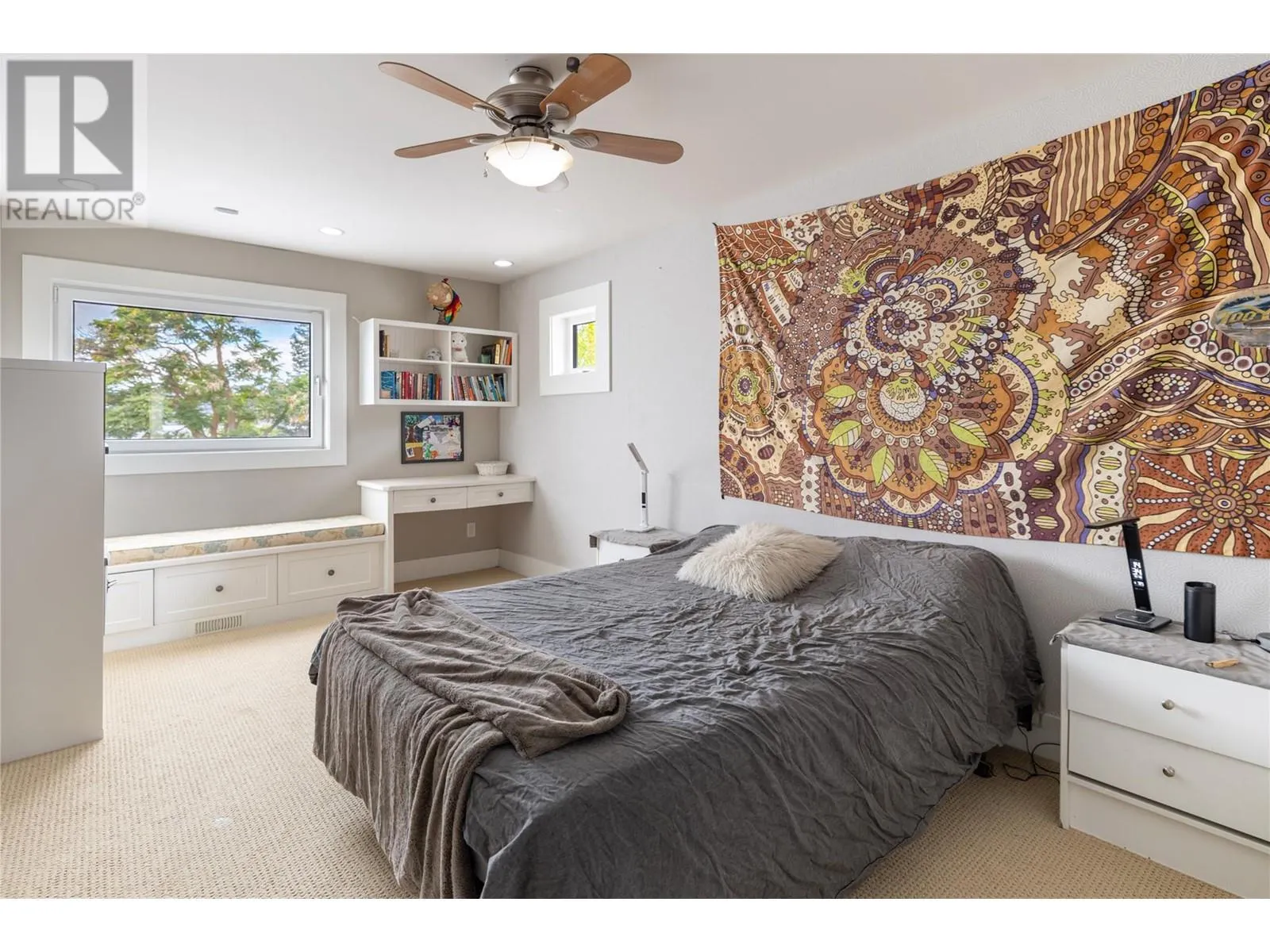 3908 Bluebird Road