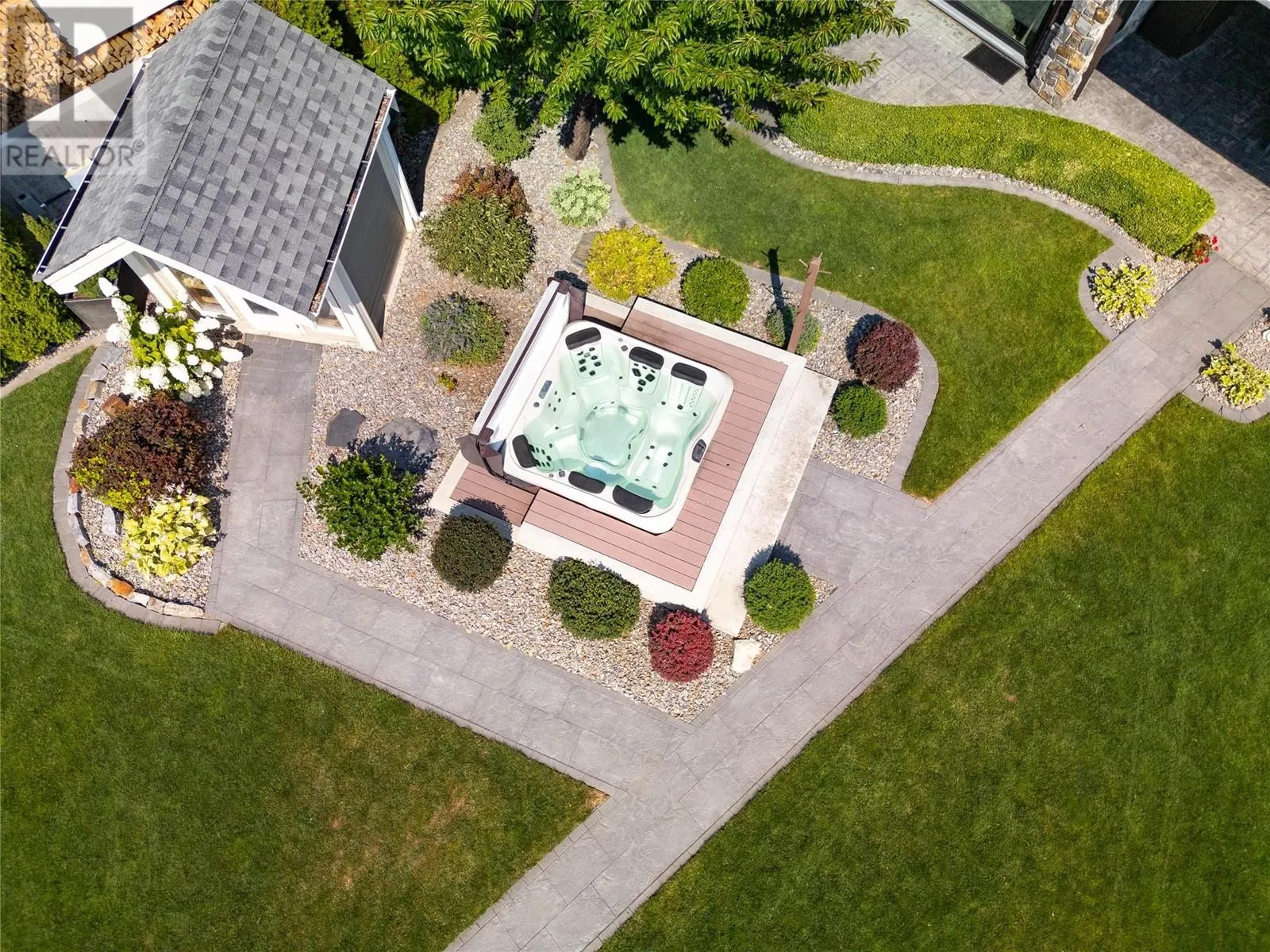 3908 Bluebird Road
