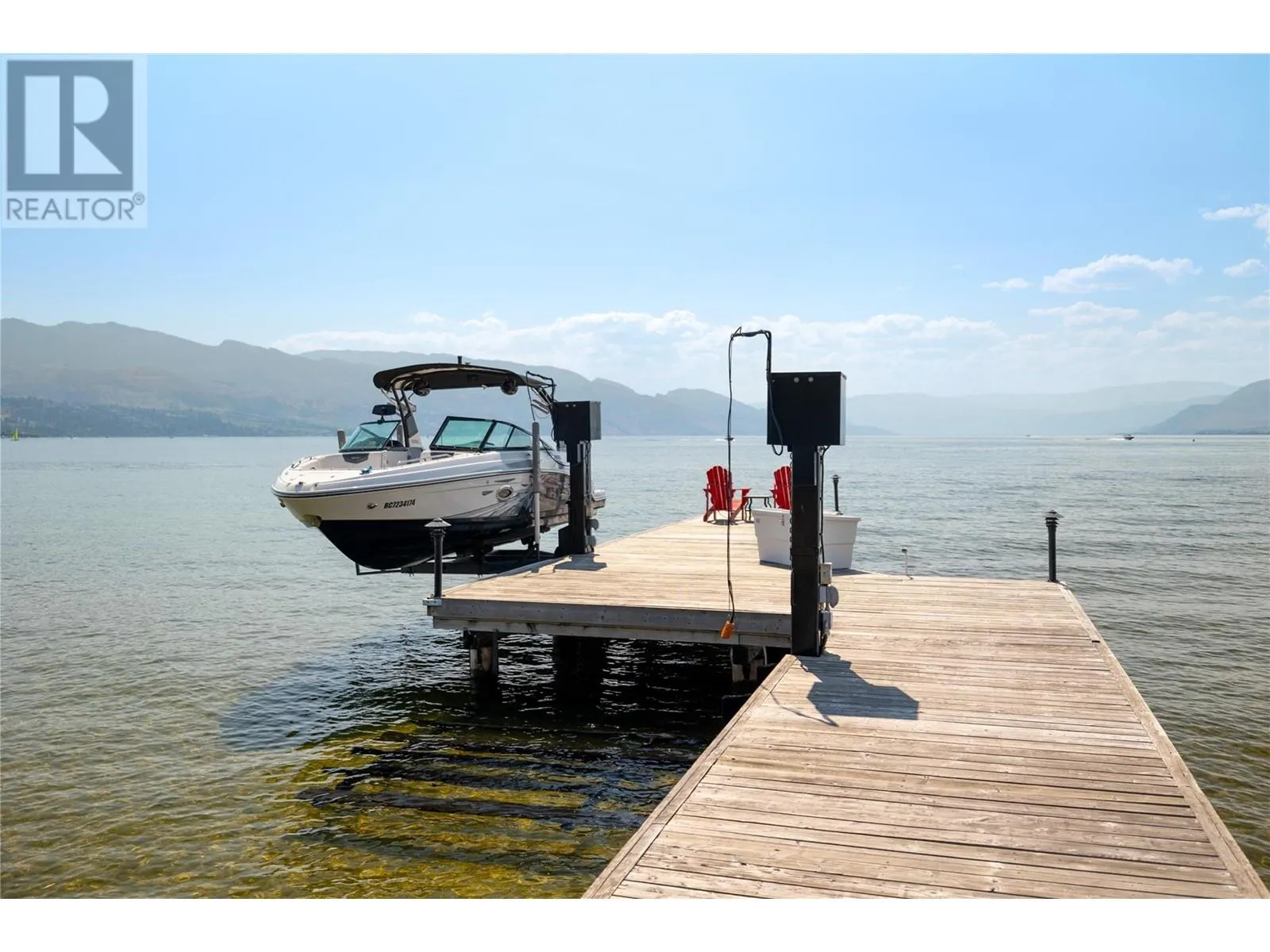 3908 Bluebird Road