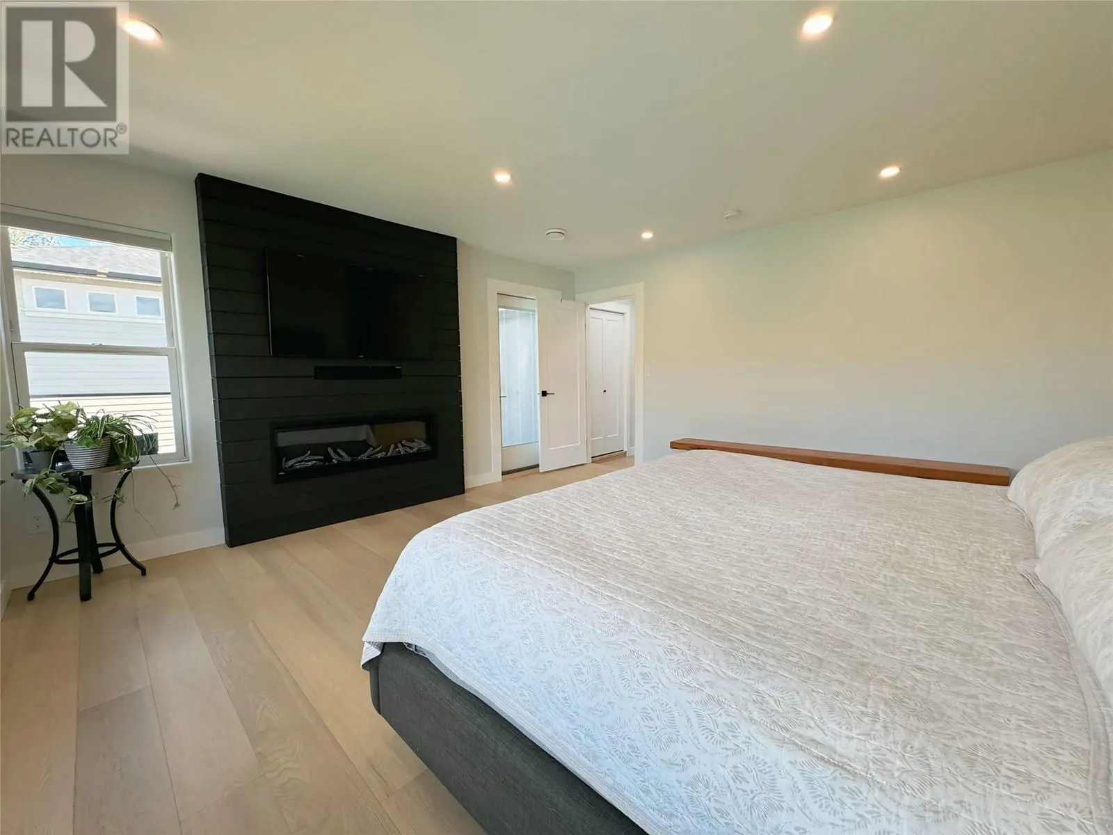 13980 Ponderosa Way