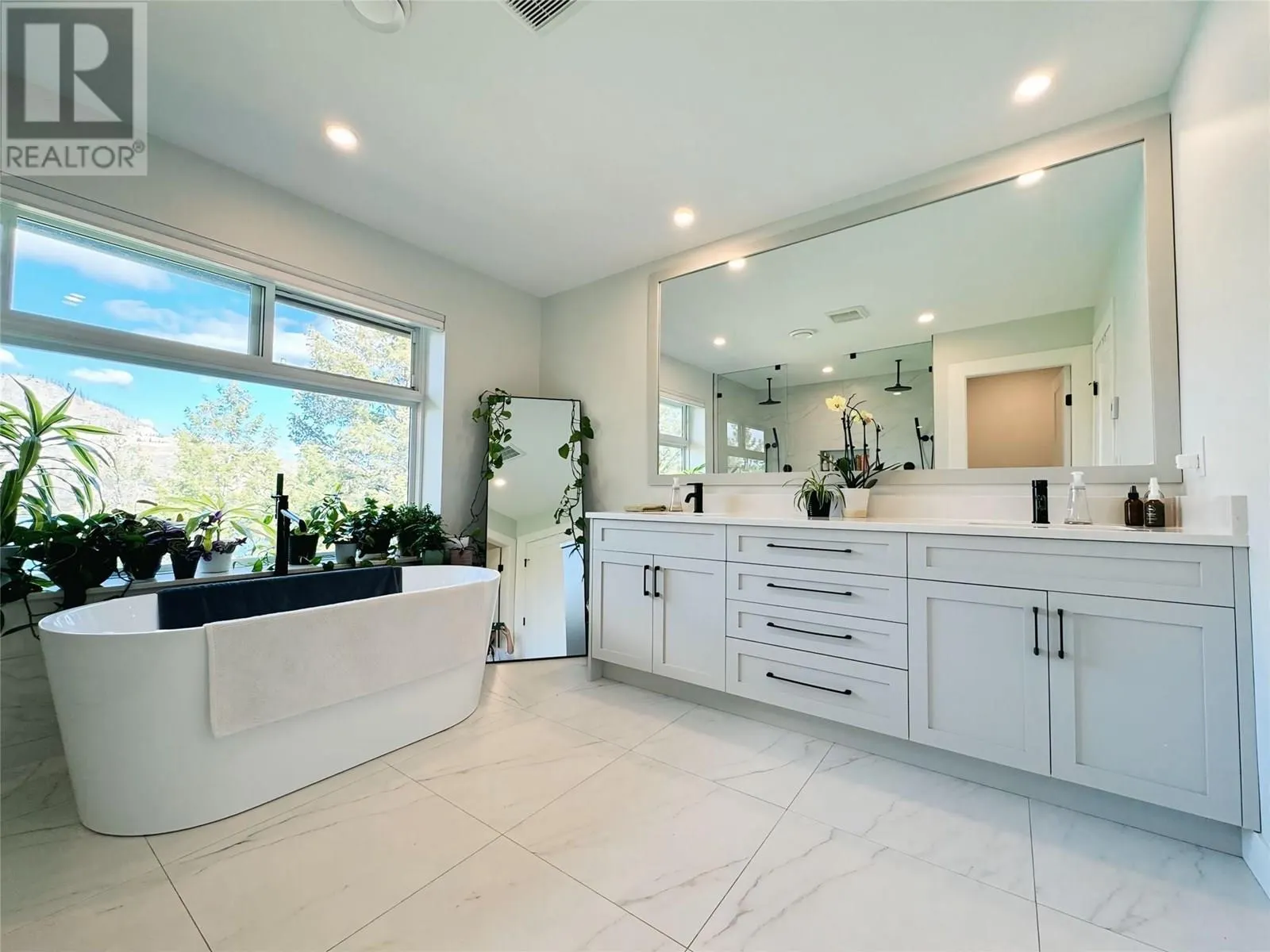 13980 Ponderosa Way