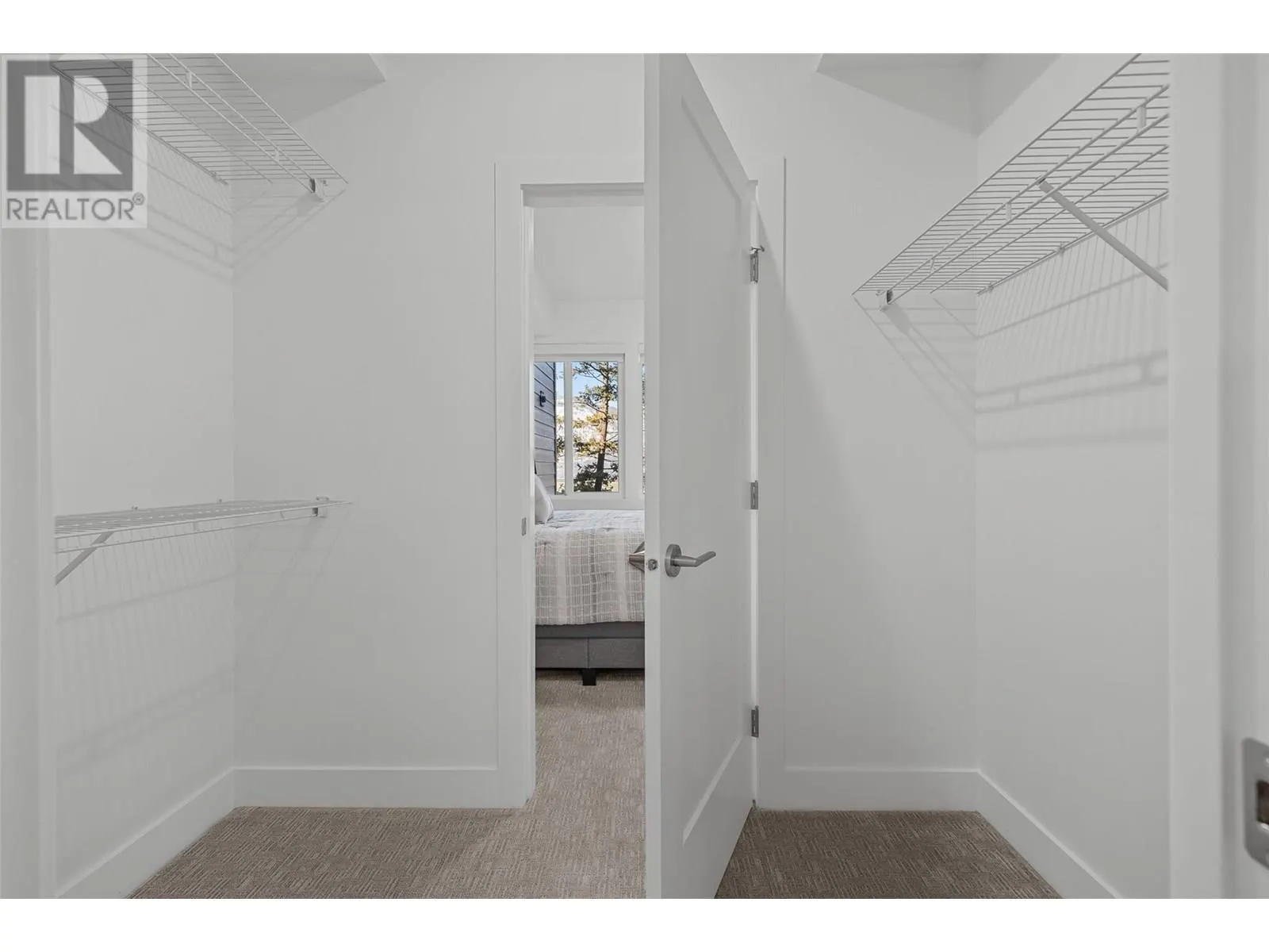 3434 Mckinley Beach Drive Unit# 206