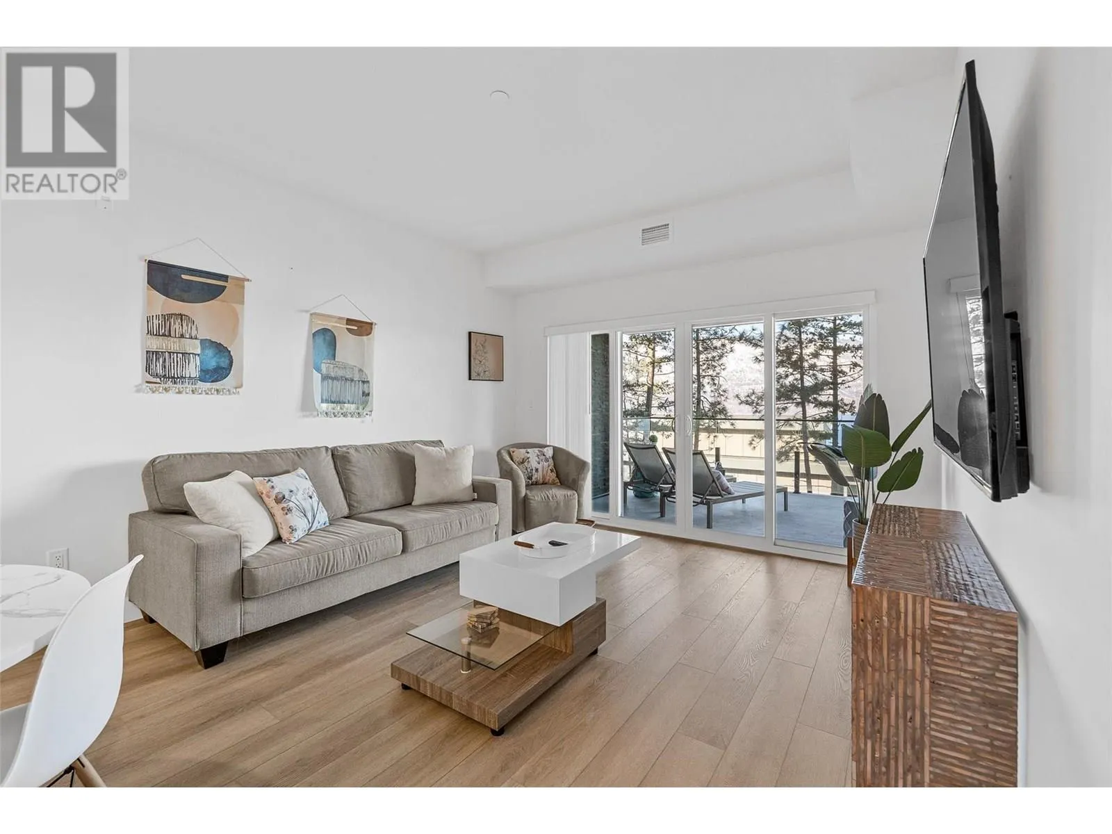 3434 Mckinley Beach Drive Unit# 206